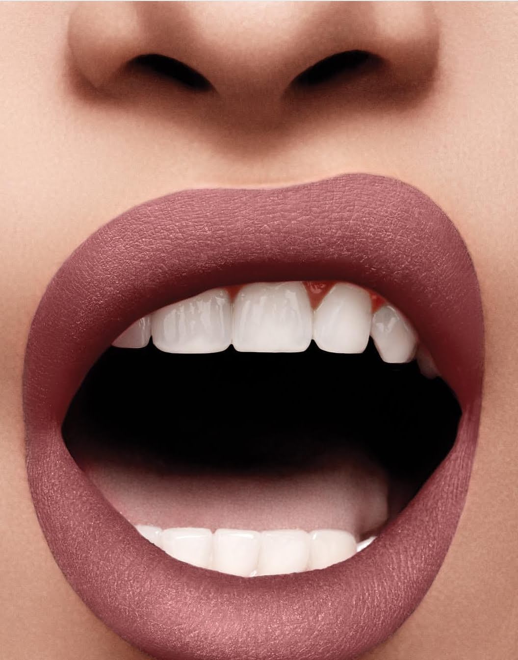 LIPS – F.A.C.E beauty Labs